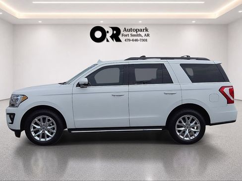 Used 2021 Ford Expedition XLT RWD image 3