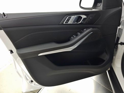 Used 2026 BMW X5 xDrive40i w/ Parking Assistance Package image 10