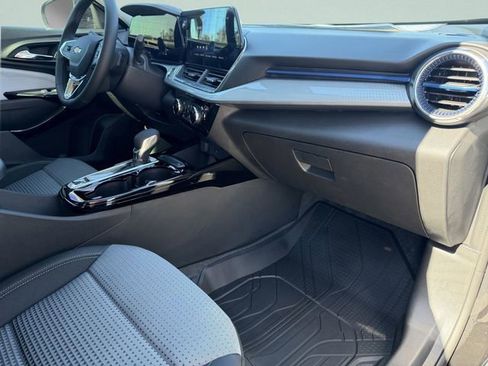 New 2026 Chevrolet Trax LT w/ LT Convenience Package image 44