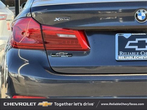 Used 2019 BMW 530i xDrive w/ Convenience Package image 9