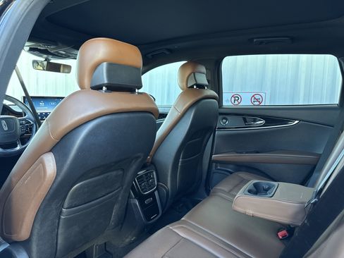 Used 2022 Lincoln Nautilus Reserve w/ Equipment Group 201A image 31