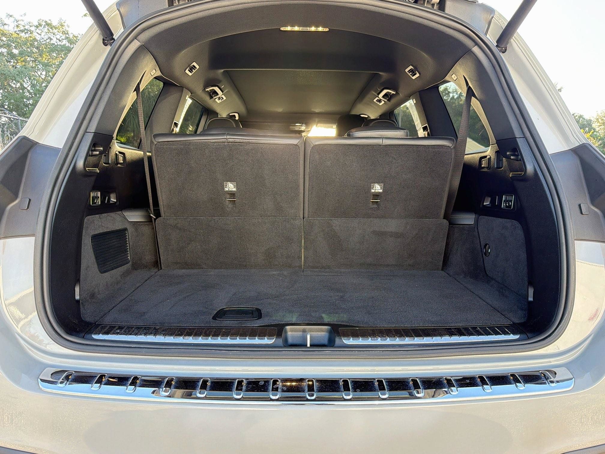 Used 2024 Mercedes-Benz GLS 580 4MATIC image 12