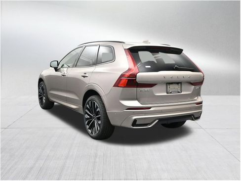 New 2026 Volvo XC60 B5 Ultra w/ Protection Package Premier AWD/4WD image 3