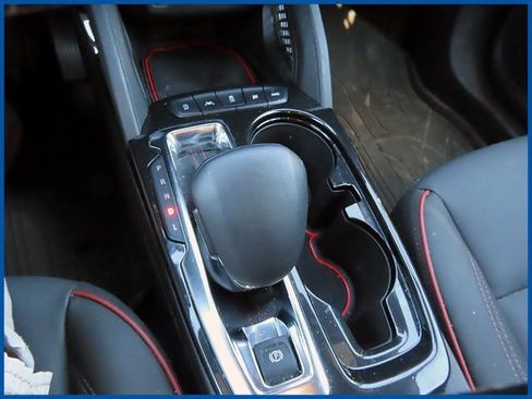 Used 2025 Chevrolet TrailBlazer RS w/ Convenience Package image 18