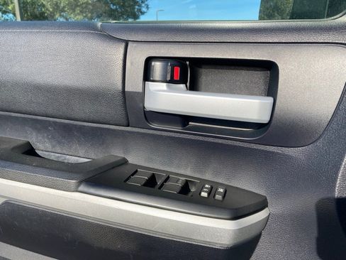 Used 2015 Toyota Tundra SR5 image 11