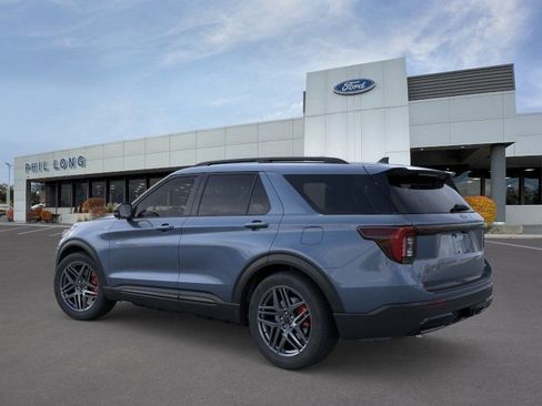 New 2026 Ford Explorer ST-Line AWD/4WD image 4