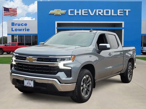 Used 2025 Chevrolet Silverado 1500 LT w/ Convenience Package II RWD image 1