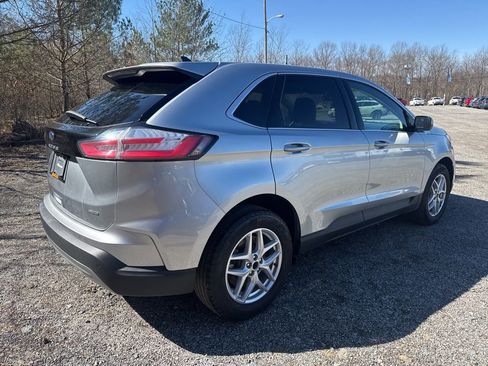 Used 2024 Ford Edge SEL image 9