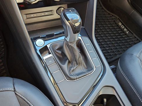 Used 2023 Volkswagen Taos SE image 13