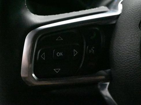 Used 2023 Jeep Gladiator Rubicon w/ LED Lighting Group AWD/4WD image 15