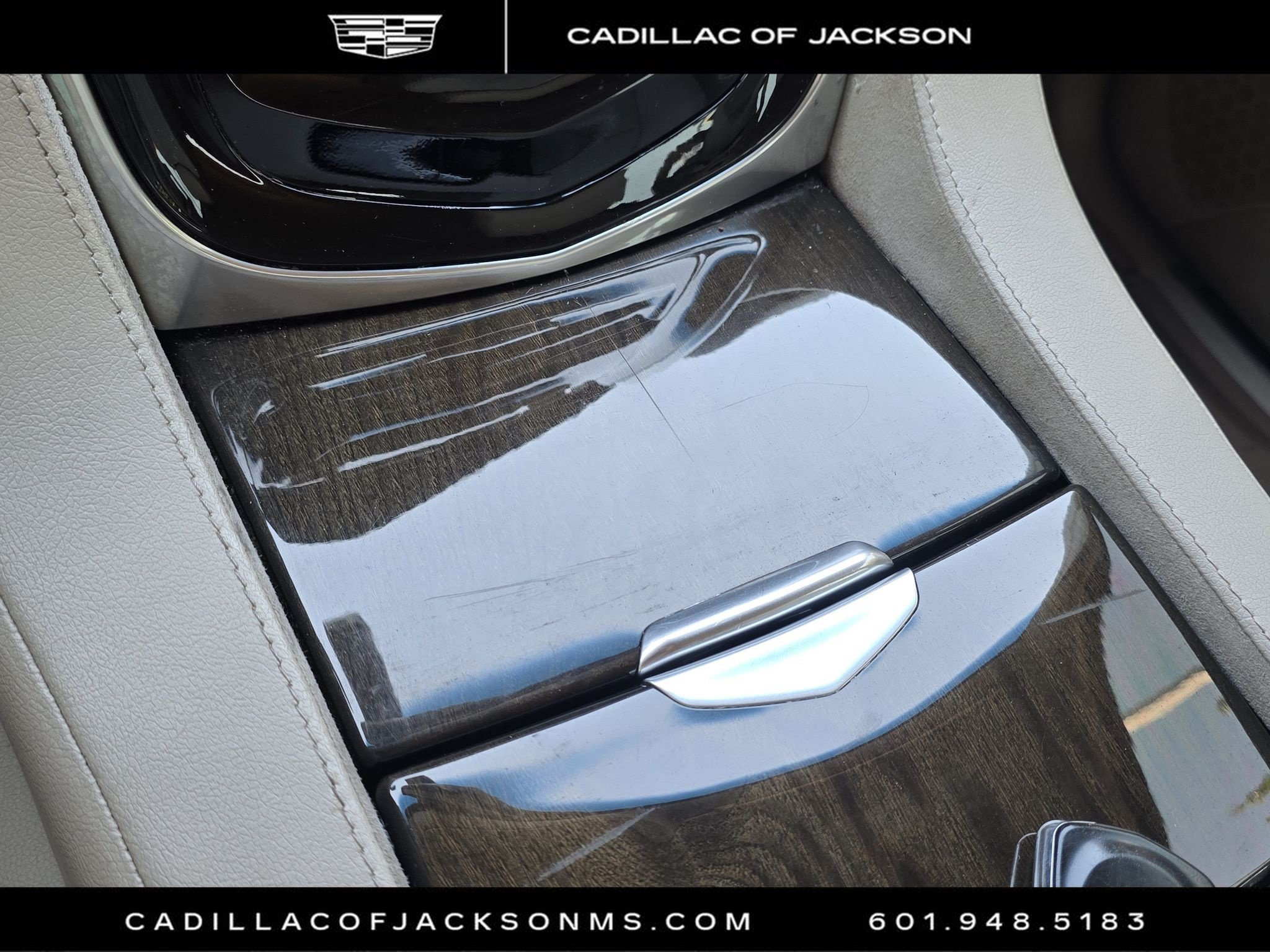 Used 2019 Cadillac Escalade ESV 4WD image 20
