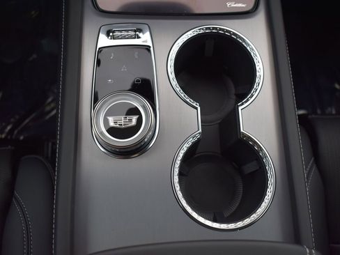 New 2026 Cadillac Vistiq Sport w/ LPO, Floor Liner Package image 23