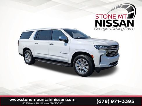 Used 2023 Chevrolet Suburban Premier image 1