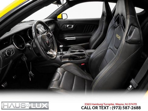 Used 2017 Ford Mustang GT Premium w/ GT Performance Package RWD image 4