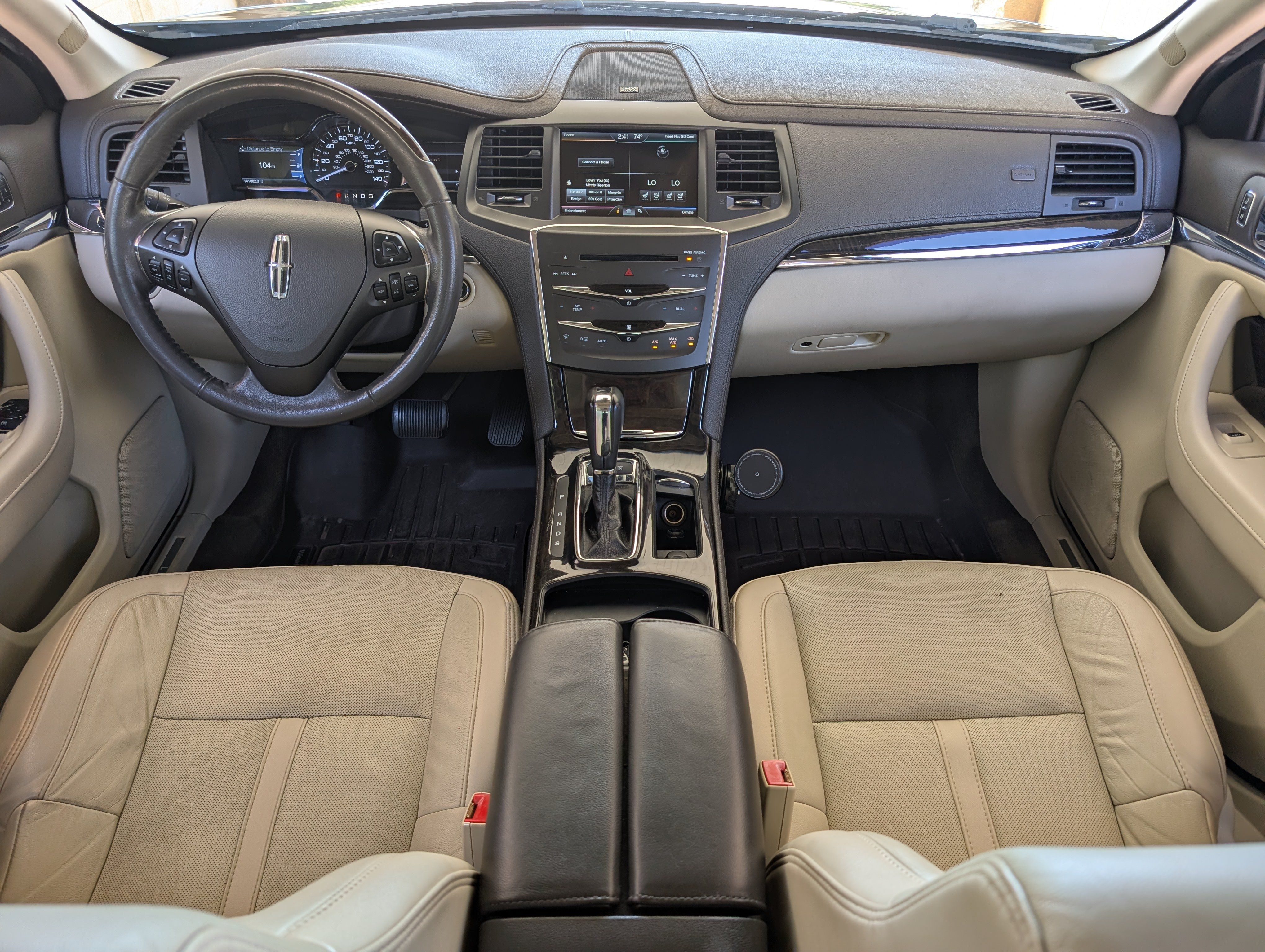 Used 2015 Lincoln MKS w/ Equipment Group 101A FWD image 16