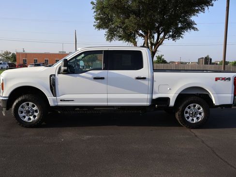 Used 2024 Ford F250 XLT w/ FX4 Off-Road Package AWD/4WD image 2