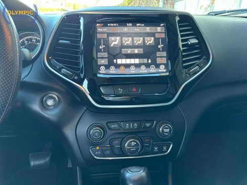 Used 2019 Jeep Cherokee Limited image 27