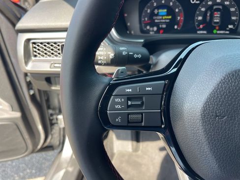 Used 2025 Acura Integra A-Spec FWD image 17