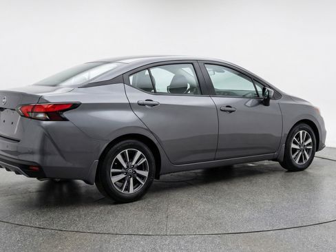 Used 2025 Nissan Versa SV FWD image 9