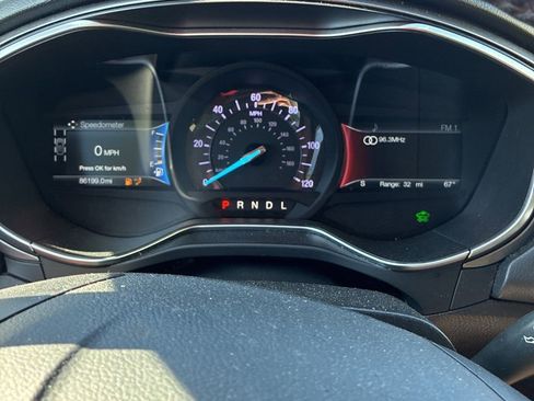 Used 2018 Ford Fusion SE w/ Equipment Group 602A FWD image 20