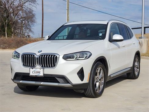 Used 2022 BMW X3 sDrive30i w/ Premium Package image 4