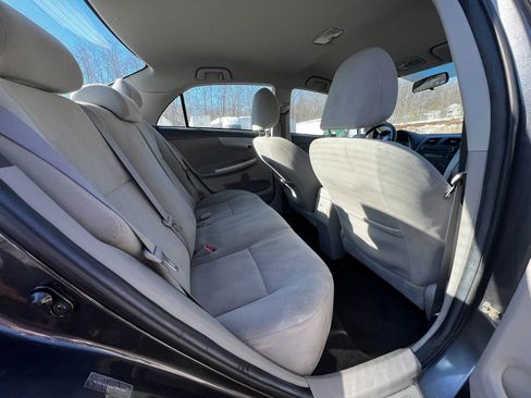 Used 2010 Toyota Corolla LE image 12