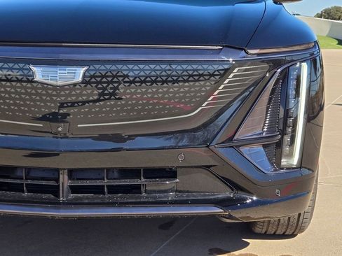 New 2026 Cadillac Lyriq Sport image 6