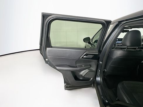 Used 2024 Mitsubishi Outlander SE FWD image 25