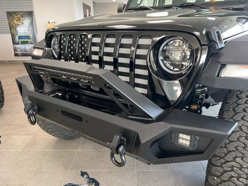 Used 2024 Jeep Wrangler Sport S AWD/4WD image 3