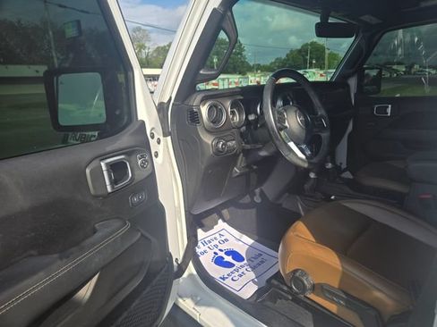 Used 2020 Jeep Wrangler Unlimited Rubicon AWD/4WD image 4