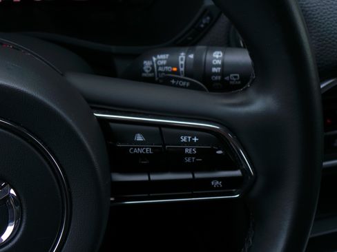 Certified 2024 MAZDA CX-90 Plug-In Hybrid w/ Preferred AWD/4WD image 32