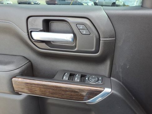 Used 2021 GMC Sierra 1500 SLE image 8