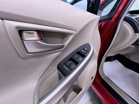 Used 2012 Toyota Prius Four FWD image 12