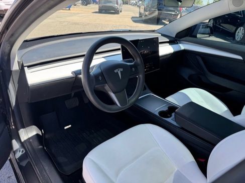 Used 2022 Tesla Model 3 Long Range AWD/4WD image 11