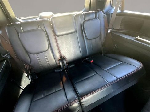Used 2017 Dodge Grand Caravan GT image 23