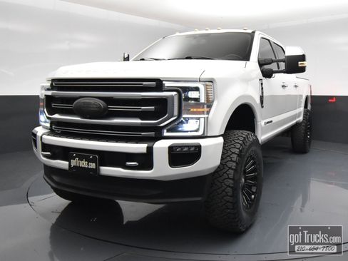 Used 2022 Ford F350 Platinum w/ FX4 Off-Road Package AWD/4WD image 52