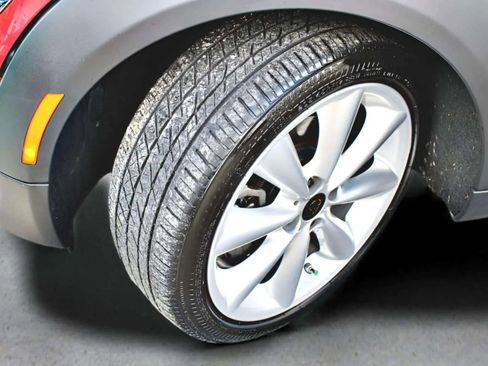 Used 2011 MINI Cooper S image 30