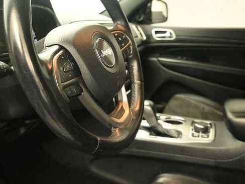 Used 2020 Jeep Grand Cherokee Altitude AWD/4WD image 19