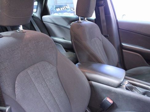 Used 2016 Chrysler 200 LX image 11