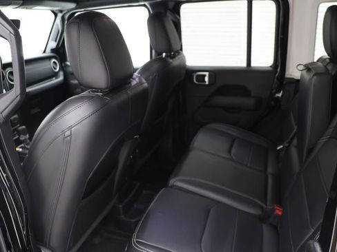 Used 2023 Jeep Wrangler Unlimited Sahara w/ Cold Weather Group image 10