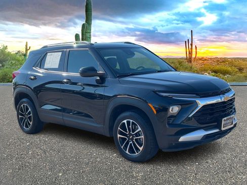 Used 2025 Chevrolet TrailBlazer LT image 9