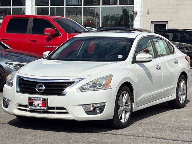 Used 2013 Nissan Altima 2.5 SL w/ Technology Pkg FWD image 5