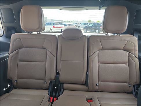 New 2026 Lincoln Navigator Black Label AWD/4WD image 12