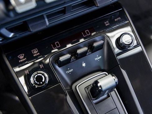 Certified 2024 Porsche 911 Carrera GTS image 92