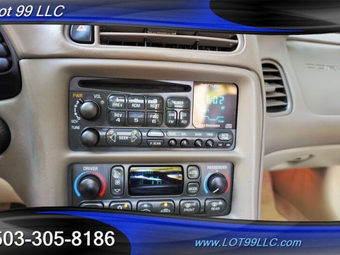 Used 2003 Chevrolet Corvette Coupe w/ Preferred Equipment Group RWD image 18