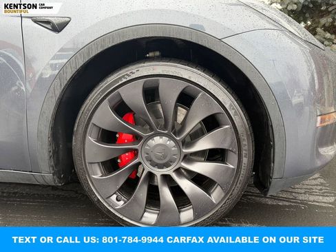 Used 2023 Tesla Model Y Performance image 15