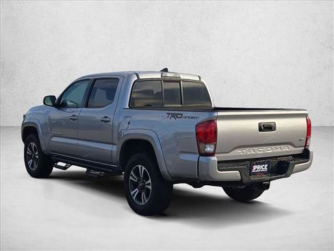Used 2016 Toyota Tacoma TRD Sport w/ Towing Package RWD image 8