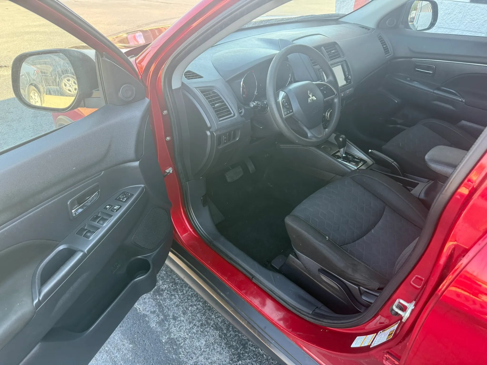 Used 2022 Mitsubishi Outlander Sport FWD image 10