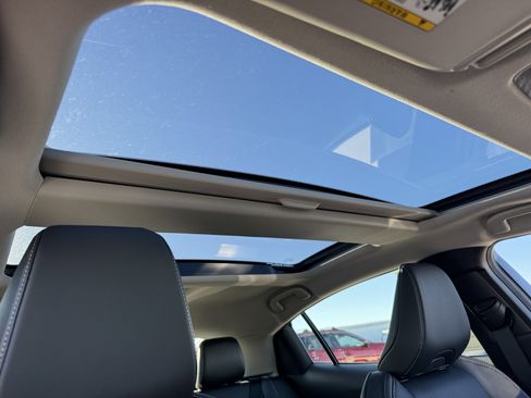 New 2026 Toyota Prius Limited image 3