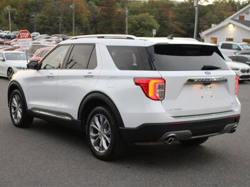 Used 2023 Ford Explorer Limited image 6